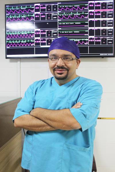  دکتر افشین فاتحی