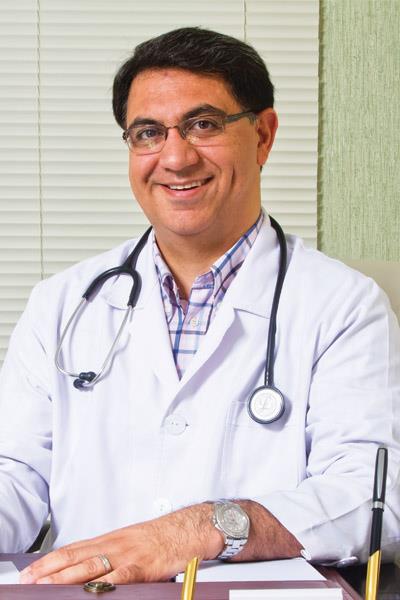  دکتر احمد فنائی