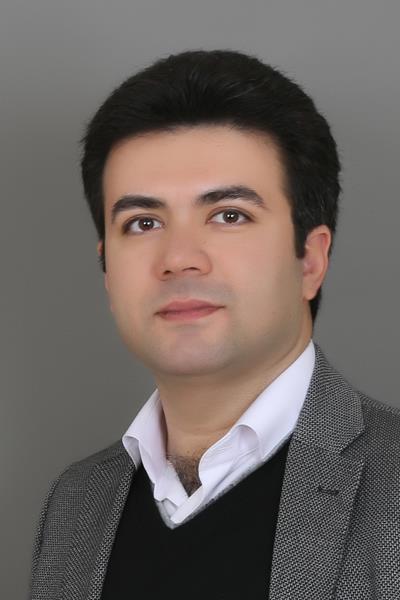  دکتر امیرحسین حکمت