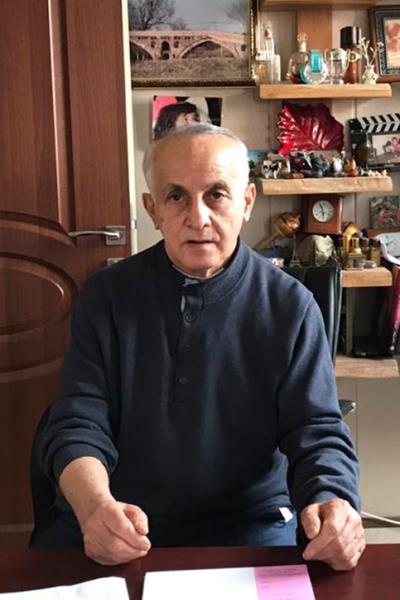  دکتر حسین فروتن